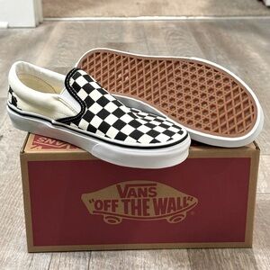 NEW vans classic checkered slip ons
